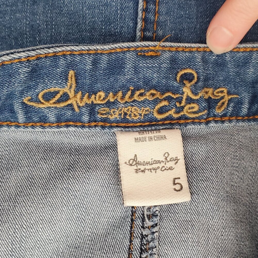 Adorable 2for1 American Rag Denim mini skirt & Levi's floral Crop Top OUTFIT -S - Picture 5 of 12
